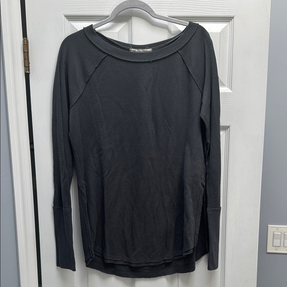 Free People LS Grey Waffle Shirt - Sz Medium